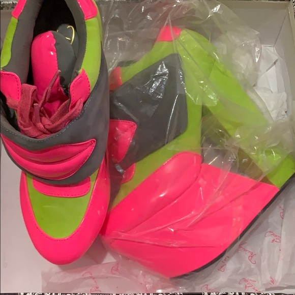 Shoes - Picture 2 of 2